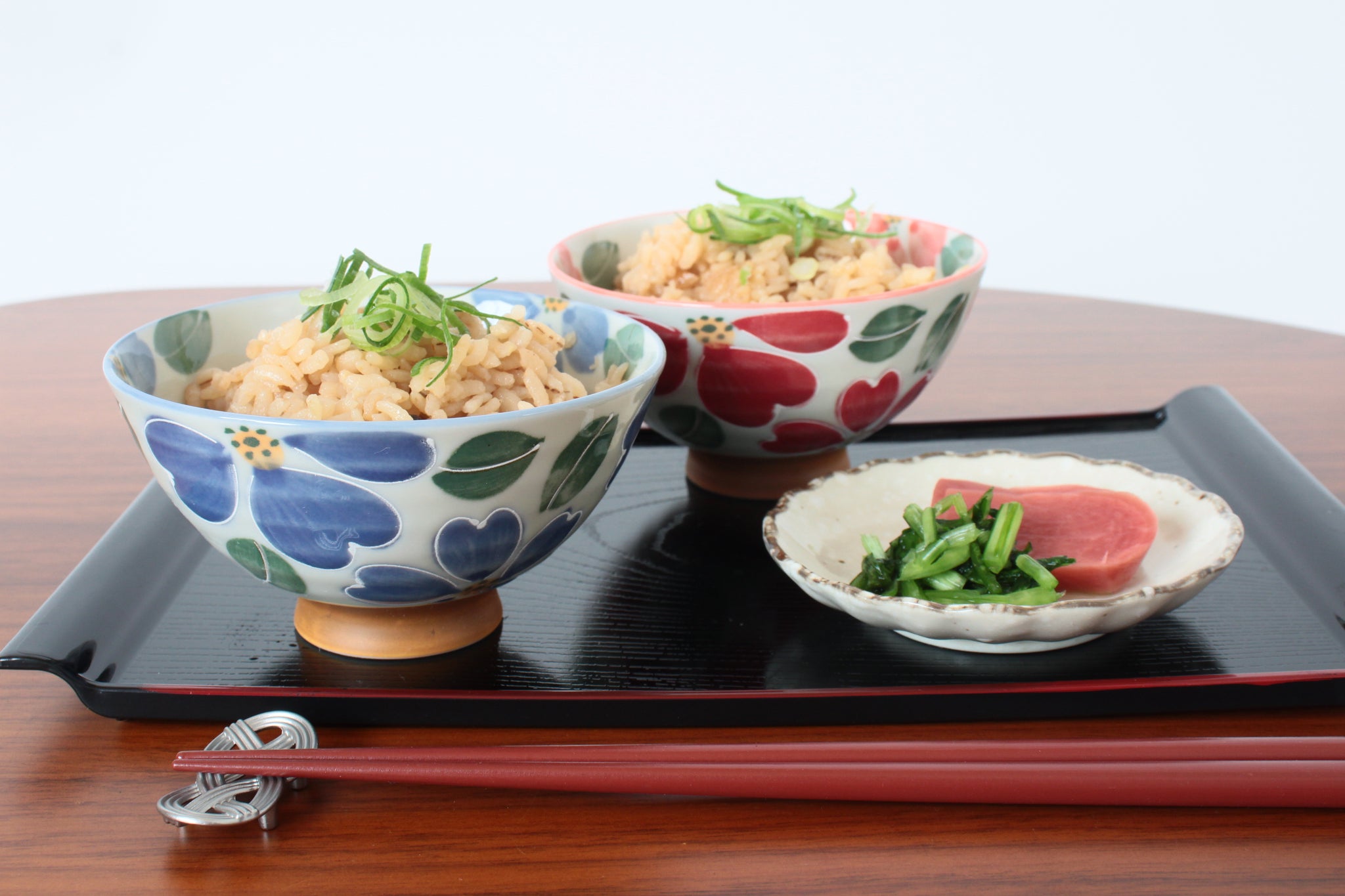 美濃焼 ご飯茶碗 花柄 青 – 小幡久兵衛食器店