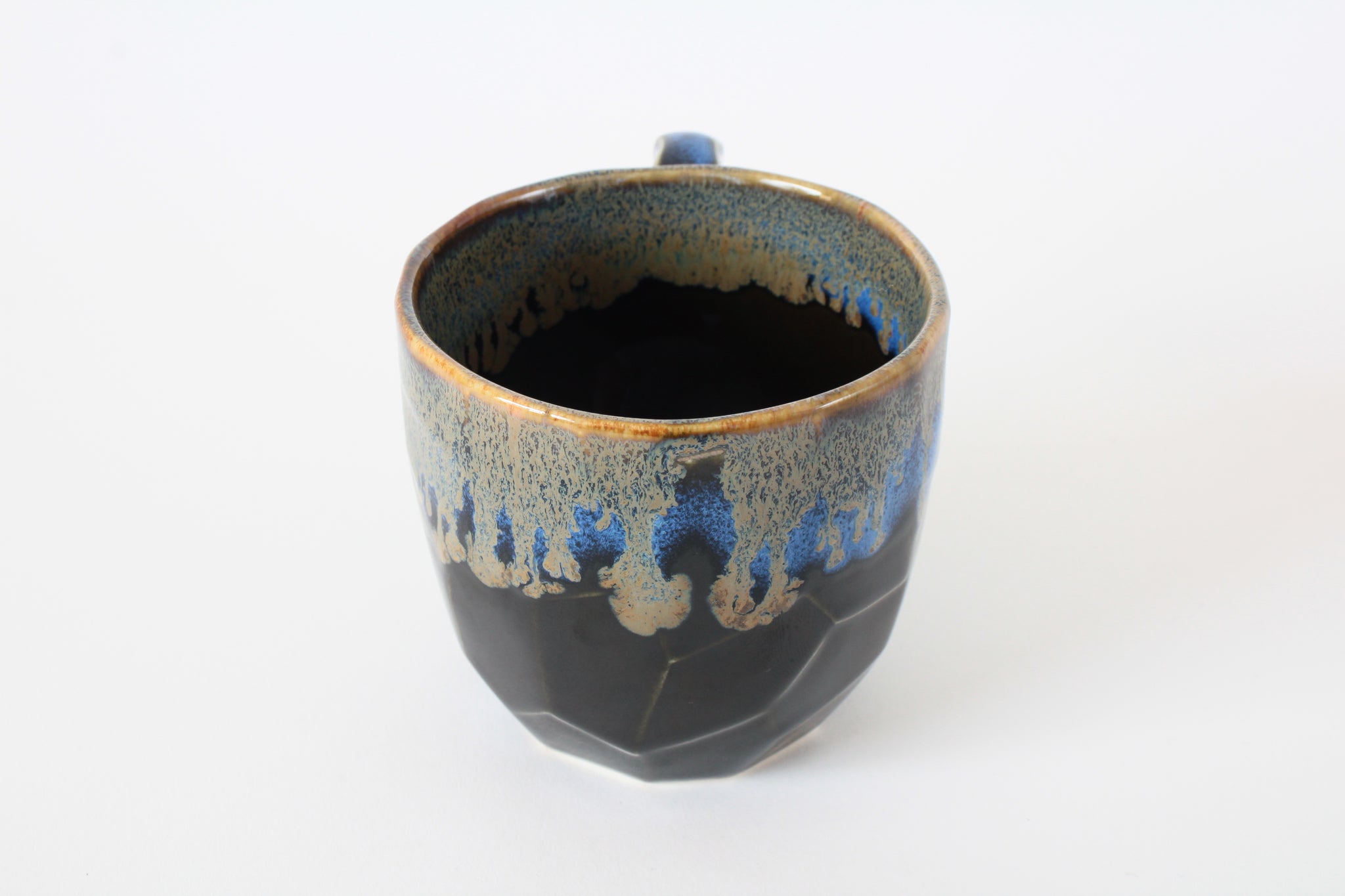 美濃焼 マグカップ 黒 青 金流 260ml – 小幡久兵衛食器店