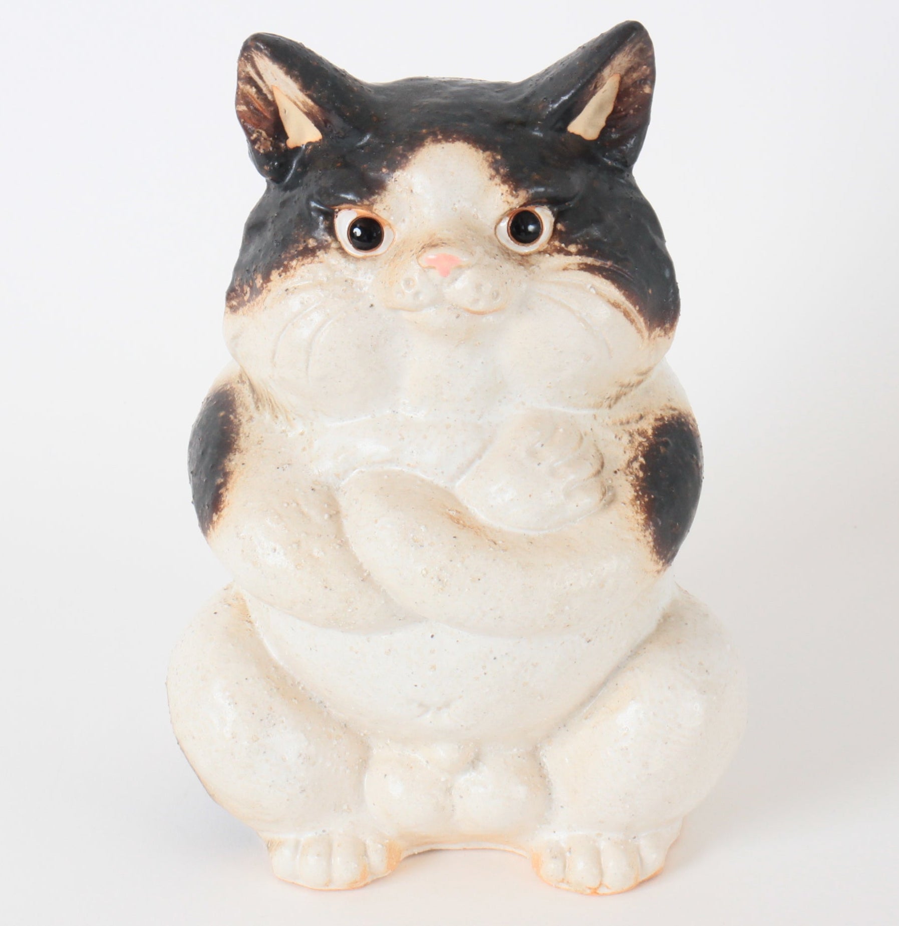 信楽焼 ボス猫置物 茶トラ ねこ 7.5号 – 小幡久兵衛食器店